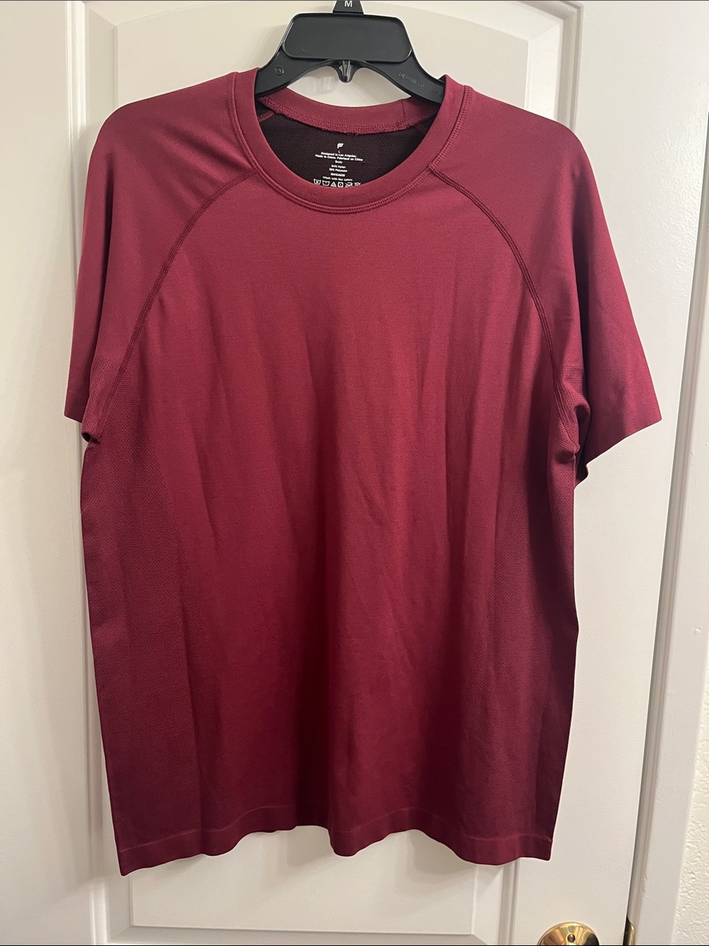 Fabletics Men's Performance Tee in Burgundy Red